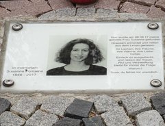 Ansicht Gedenktafel Susanne Fontaine - 2021 - Tiergarten