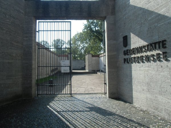 Ansicht Gedenktafel Gedenkstätte Plötzensee - Opfer des NS-Regimes