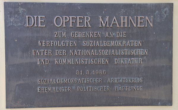 Ansicht Gedenktafel Verfolgte Sozialdemokraten