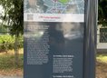 Ansicht Gedenktafel Fußballroute - 1:73 Fichte-Sportplatz - 2015