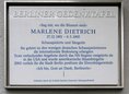 Ansicht Gedenktafel Marlene Dietrich