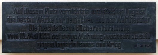 Ansicht Gedenktafel Bücherverbrennung - 1983 - Mitte