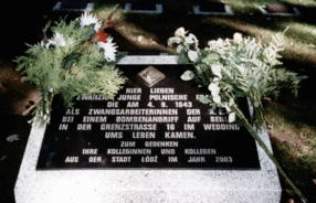 Ansicht Gedenktafel Zwangsarbeiterinnen - 2004 - Marzahn