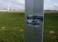 Ansicht Gedenktafel Luftbrücke für DPs (Informationspfad&nbsp;&hellip; - 2013
