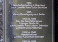 Ansicht Gedenktafel Geschäftshaus F.J. Schröder
