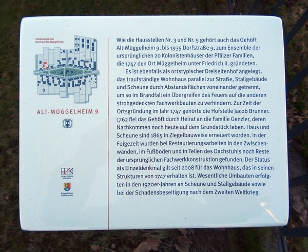 Ansicht Gedenktafel Gehöft Alt-Müggelheim 9
