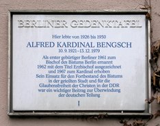 Ansicht Gedenktafel Alfred Kardinal Bengsch - 1995 - Schöneberg