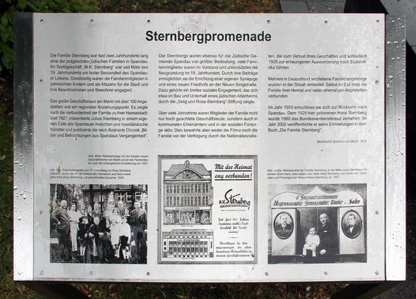 Ansicht Gedenktafel Familie Sternberg