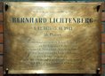 Ansicht Gedenktafel Bernhard Lichtenberg - 2002