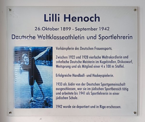 Ansicht Gedenktafel Lilli Henoch