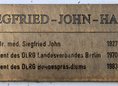 Ansicht Gedenktafel Siegfried John