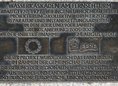 Ansicht Gedenktafel Wasserkaskaden am Fernsehturm